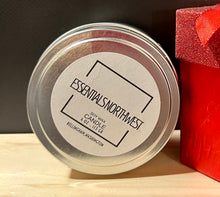 Load image into Gallery viewer, Pines candle